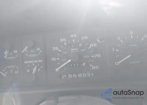 1994 Ford Explorer из США, поврежденный, VIN 1FMDU32X8RUA30835